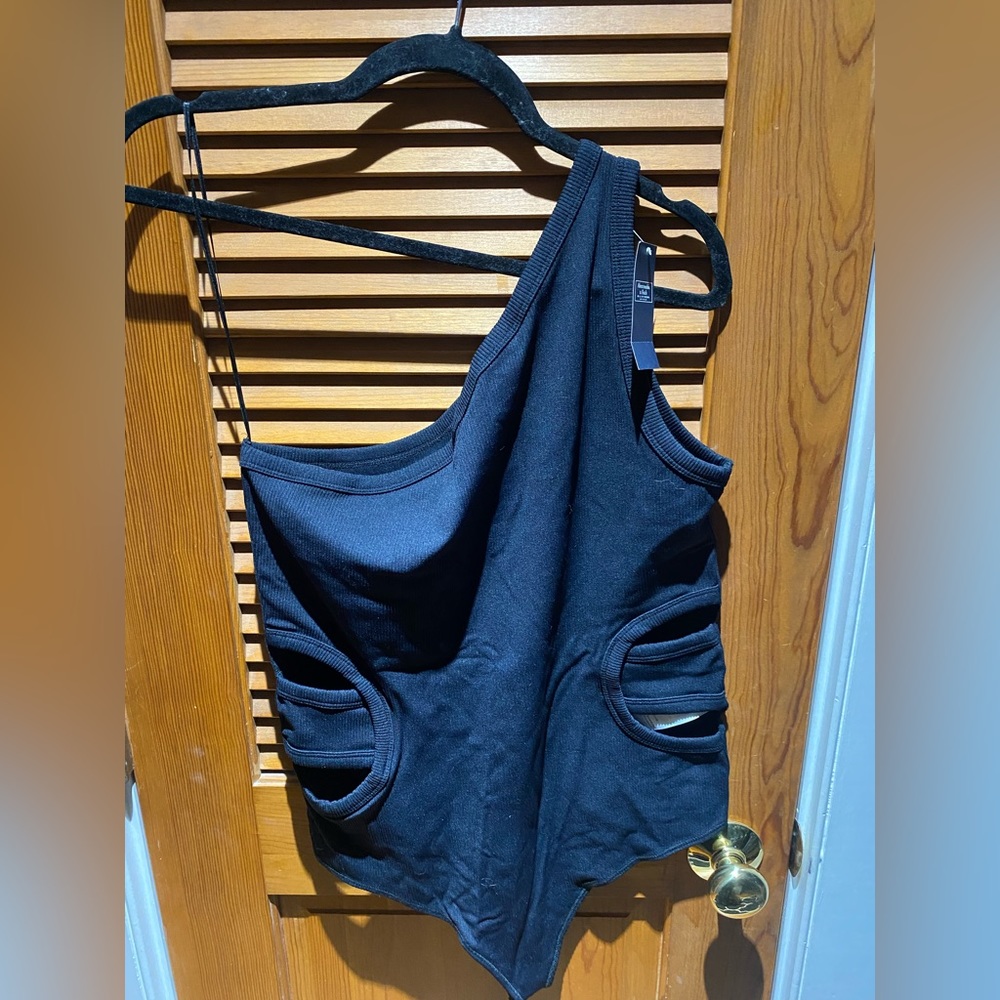 Abercrombie & Fitch cut out one shoulder bodysuit